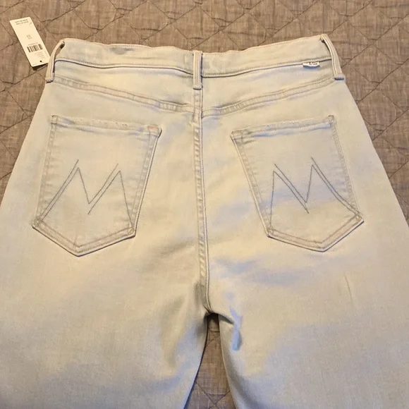 ❤️Mother Jeans❤️ - Picture 4 of 5